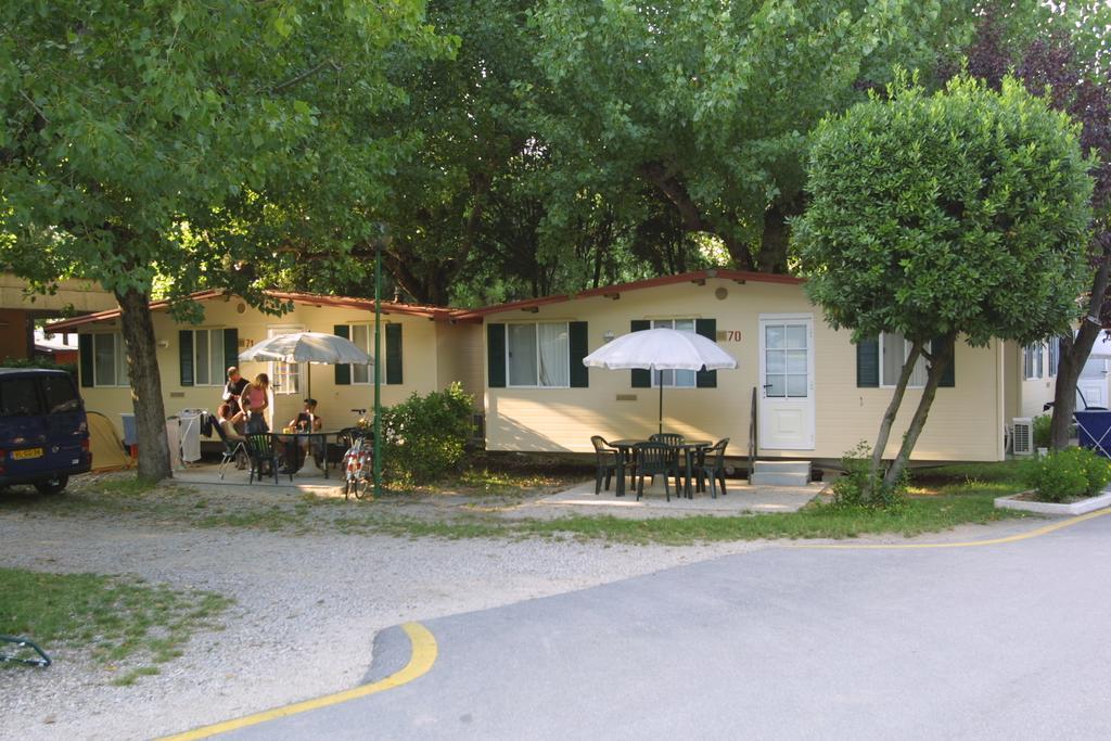 Camping Wien Пескьера-дель-Гарда Номер фото