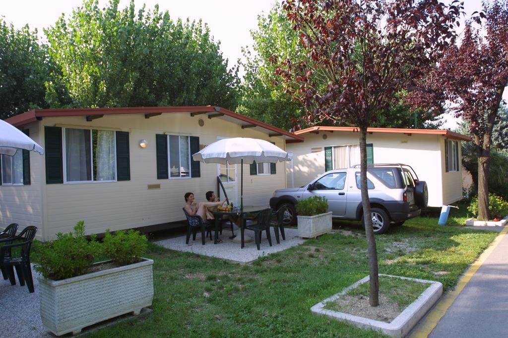 Camping Wien Пескьера-дель-Гарда Номер фото